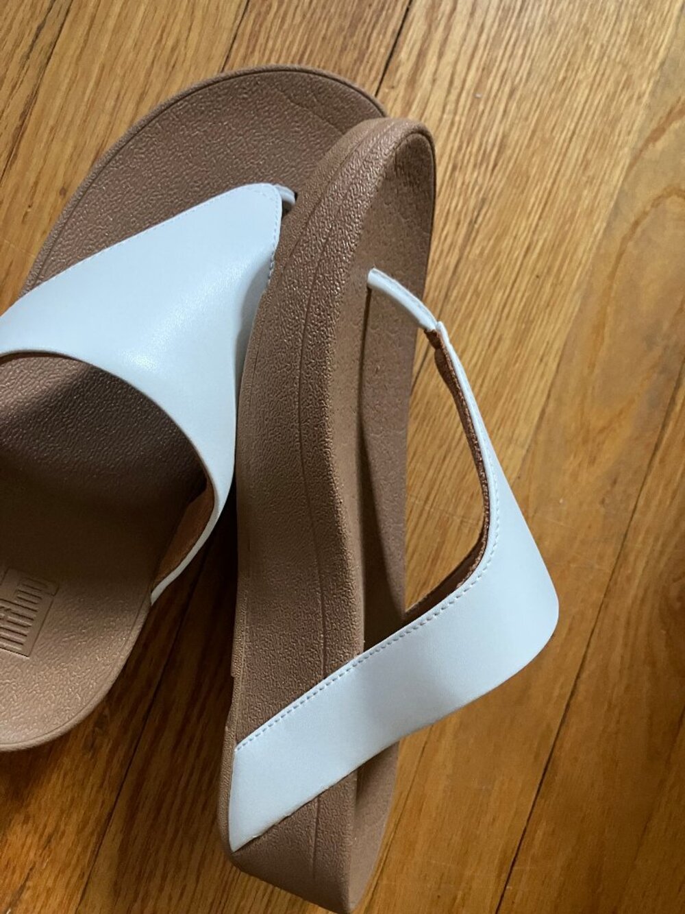 FitFlop Flowrise sandal, size 7